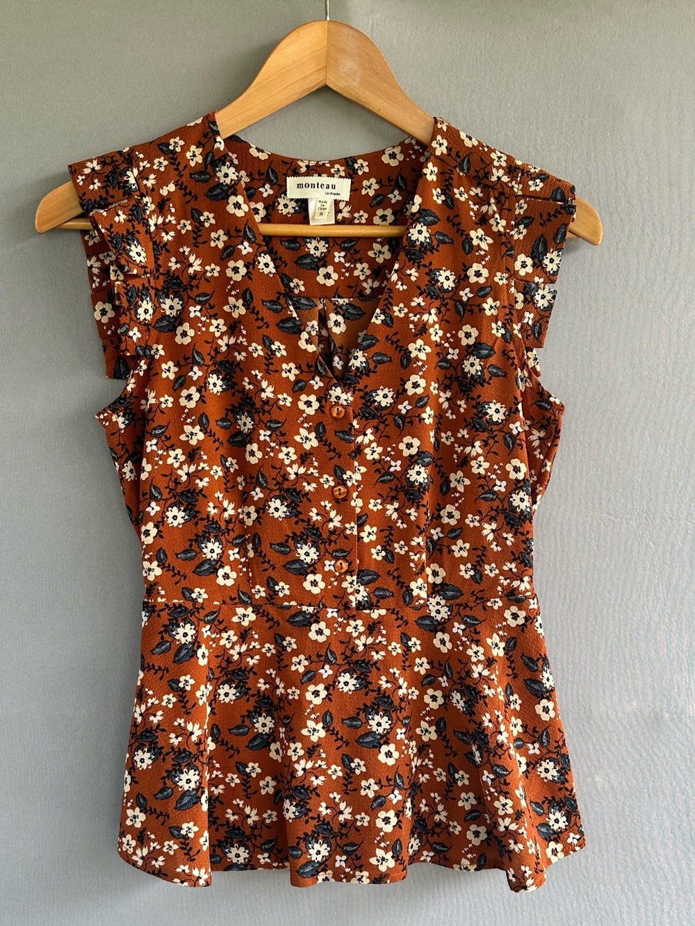 🎉5 for $45🎉 Monteau top blouse shirt size S - Picture 2 of 8
